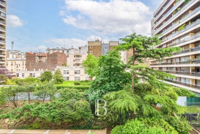 Apartment for sale in PARIS 15EME Les Archives 1 - 4 rooms - 90 m² 
