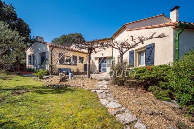 Maison à vendre à MONTESQUIEU-DES-ALBÈRES  - 5 pièces - 320 m² 