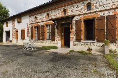 Maison &agrave; vendre &agrave; TOULOUSE Paul Sabatier - 7 pi&egrave;ces - 250 m&sup2; 