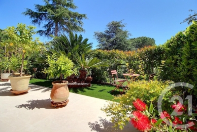 Appartement à vendre à VILLENEUVE-LOUBET La Maure-Super Cannes - 3 pièces - 79 m² 