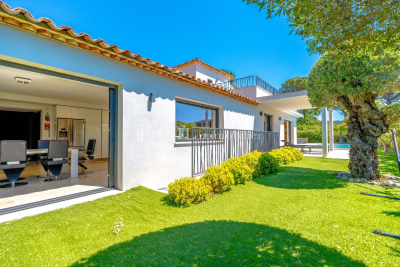Maison à vendre à STE-MAXIME Champ de Mars Ii - 9 pièces - 293 m² 