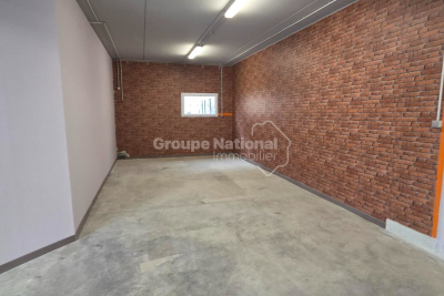 Commerce à louer à LE ROVE La Roque-d'Anthéron - 1 pièces - 91 m² 