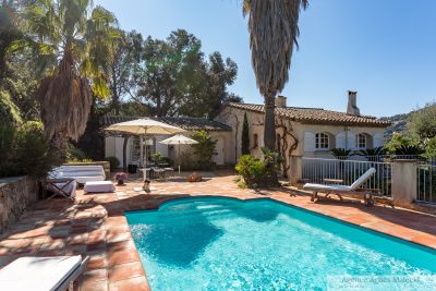 House for sale in CAVALAIRE-SUR-MER Pont de Suve - 6 rooms - 170 m² 