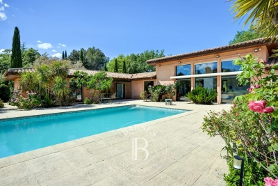 Maison à vendre villas quartiers nord 