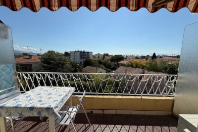 Appartement à louer à VILLENEUVE-LOUBET Théoule-sur-Mer - 1 pièces - 22 m² 