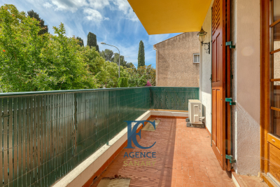 Apartment for sale in SANARY-SUR-MER Fayence - 4 rooms - 110 m² 