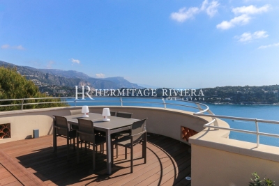 Maison à louer à NICE LIBERTI-ALBERT 1er - 7 pièces - 208 m² 