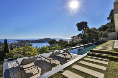 Maison &agrave; vendre &agrave; VILLEFRANCHE-SUR-MER  - 8 pi&egrave;ces - 360 m&sup2; 