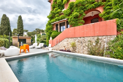 House for sale in VILLEFRANCHE-SUR-MER  - 6 rooms - 190 m&sup2; 