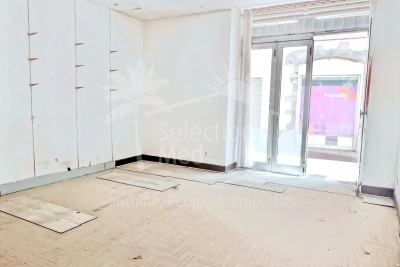 Commerce à vendre à OLLIOULES  - 3 pièces - 124 m² 