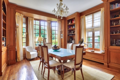 Maison à vendre à ST CLOUD Metro - 7 pièces - 210 m² 