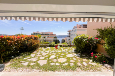 Apartment for sale in VILLEFRANCHE-SUR-MER Col de Villefranche - 3 rooms - 75 m² 