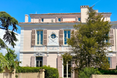 Maison &agrave; vendre &agrave; MARSEILLE 12EME  - 9 pi&egrave;ces - 450 m&sup2; 