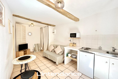 Appartement à louer à HYÈRES  - 1 pièces - 23 m² 