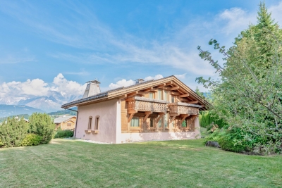 Maison &agrave; vendre &agrave; COMBLOUX  - 9 pi&egrave;ces - 188 m&sup2; 