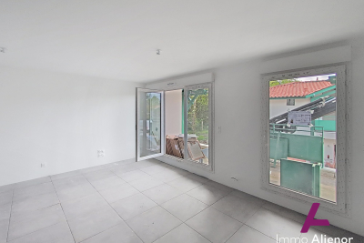 Appartement à vendre à GUJAN-MESTRAS Carignan-de-Bordeaux - 4 pièces - 80 m² 