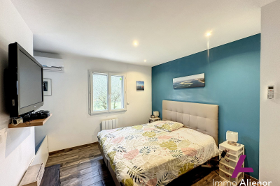 House for sale in LE TEICH  - 5 rooms - 134 m² 