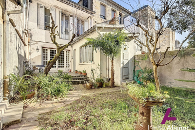 Maison à vendre villa quartier saint montant 
