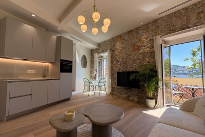 Apartment for sale in VILLEFRANCHE-SUR-MER  - 3 rooms - 68 m&sup2; 