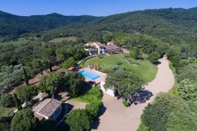 House for sale in COGOLIN Ouest - 13 rooms - 385 m² 