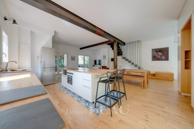 Maison à vendre à MARSEILLE 8EME Centre Ancien-Cros-Lotins - 6 pièces - 240 m² 