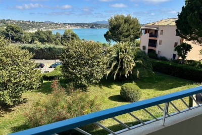 Appartement &agrave; vendre vue mer proche centre ville sanary sur mer 