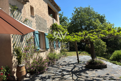 Maison &agrave; vendre &agrave; LA GARDE-FREINET  - 6 pi&egrave;ces - 129 m&sup2; 