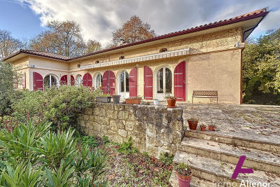 House for sale in LOUCHATS  - 8 rooms - 255 m² 