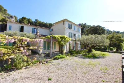 Maison à vendre à VILLECROZE  - 20 pièces - 460 m² 