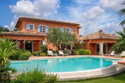 Maison &agrave; vendre &agrave; GRIMAUD  - 8 pi&egrave;ces - 300 m&sup2; 