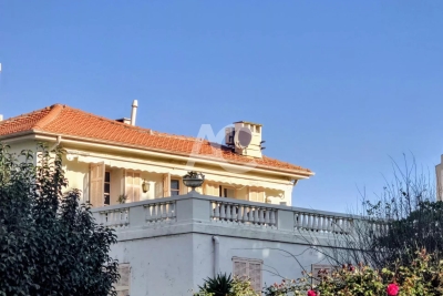 Apartment for sale in JUAN-LES-PINS  - 3 rooms - 63 m² 