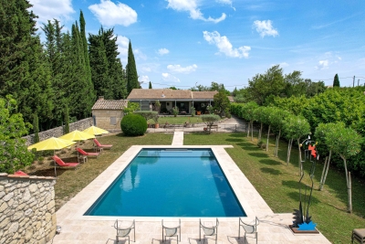 Maison à vendre à UZÈS  - 8 pièces - 185 m² 