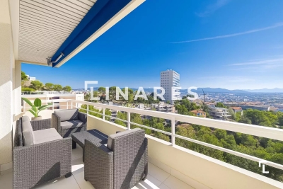 Appartement à vendre terrasse balcon grande chambre 