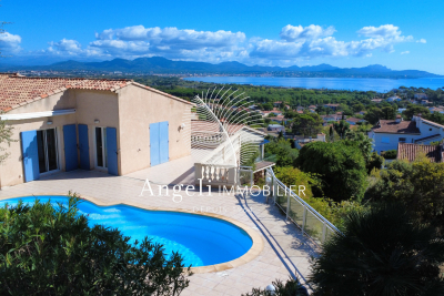 House for sale in ST-AYGULF  - 9 rooms - 261 m² 