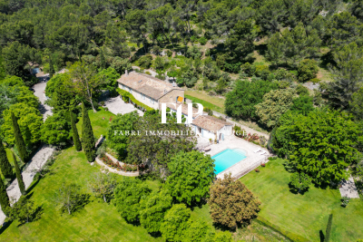 Maison à vendre à AIX-EN-PROVENCE R.p . Moretti - 9 pièces - 502 m² 