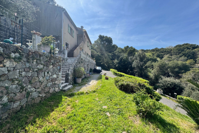 Maison &agrave; vendre &agrave; VALLAURIS  - 6 pi&egrave;ces - 190 m&sup2; 