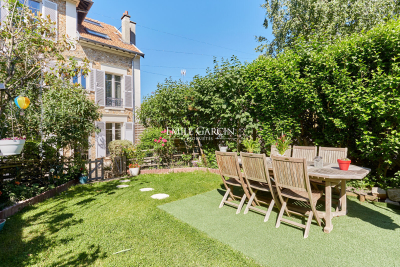 Maison à vendre à VERSAILLES Val d'Albian Parc de Diane - 9 pièces - 237 m² 