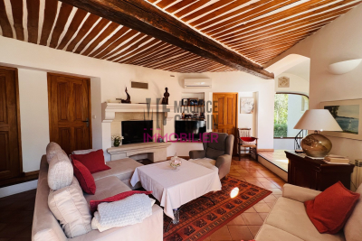 Maison &agrave; vendre 3 chambres chateaurenard 