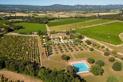 Appartement à vendre à PERTUIS Joucas - 5 pièces - 175 m² 