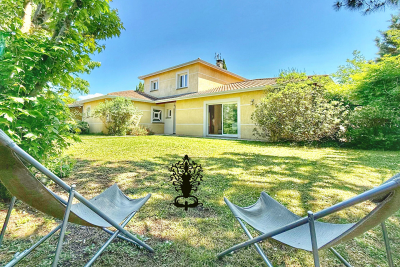 Maison à vendre à GRADIGNAN Lestonat-Monsejour 8 - 8 pièces - 225 m² 