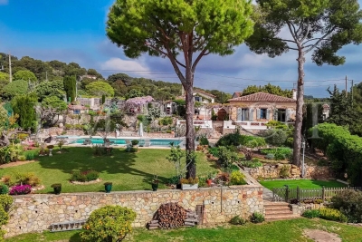 Maison &agrave; vendre &agrave; ANTIBES  - 7 pi&egrave;ces - 179 m&sup2; 