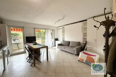 Appartement à vendre vue mer trois chambres terrasse 