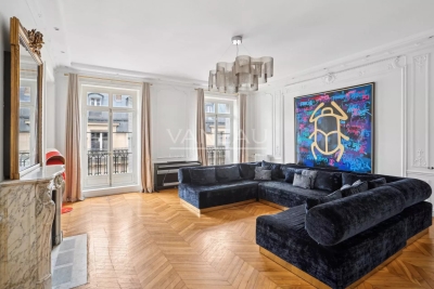 Appartement à vendre à PARIS 16EME Seine et Berges 2 - 5 pièces - 189 m² 