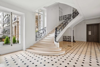 Appartement à vendre à PARIS 16EME Seine et Berges 2 - 7 pièces - 216 m² 