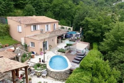 Maison à vendre à GORBIO  - 7 pièces - 180 m² 