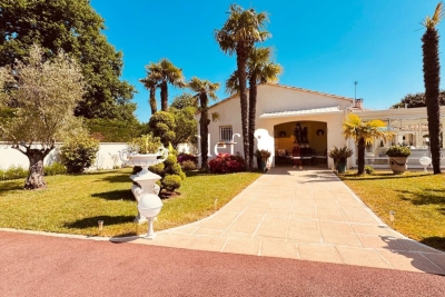 Maison &agrave; vendre &agrave; PESSAC  - 6 pi&egrave;ces - 195 m&sup2; 