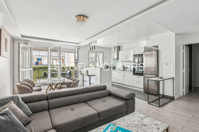 Apartment for sale in LEVALLOIS PERRET Trezel 1 - 3 rooms - 74 m² 