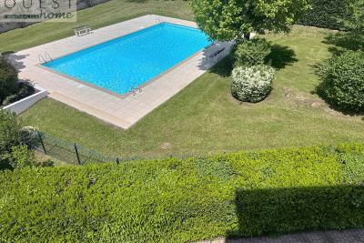 Appartement à vendre à CHARBONNIÈRES-LES-BAINS  - 5 pièces - 110 m² 