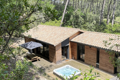 House for sale in LACANAU-OCEAN  - 9 rooms - 200 m² 