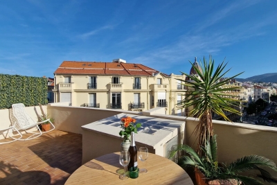 Appartement à vendre à NICE Villeneuve-d'Entraunes - 2 pièces - 31 m² 